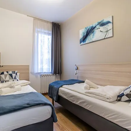 Appartement Corvin-luxe, 3 Bedroom In Center