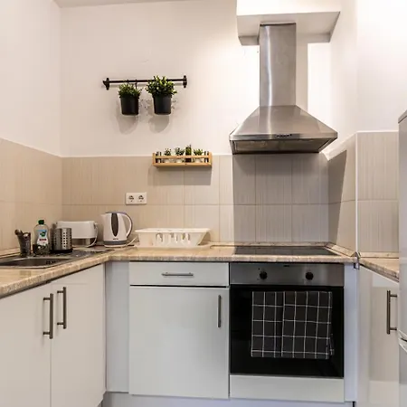 Corvin-luxe, 3 Bedroom In Center Budapest