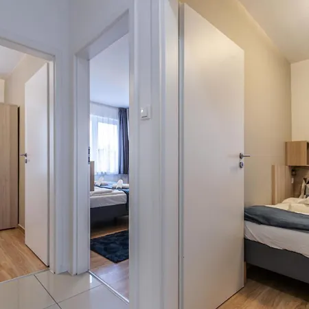 Appartamento Corvin-luxe, 3 Bedroom In Center *